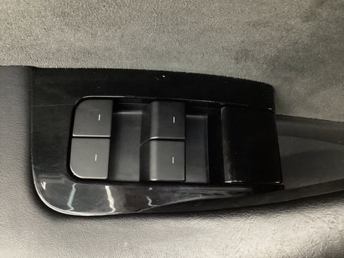 Used 2018 Tesla Model 3 Mid Range RWD image 37