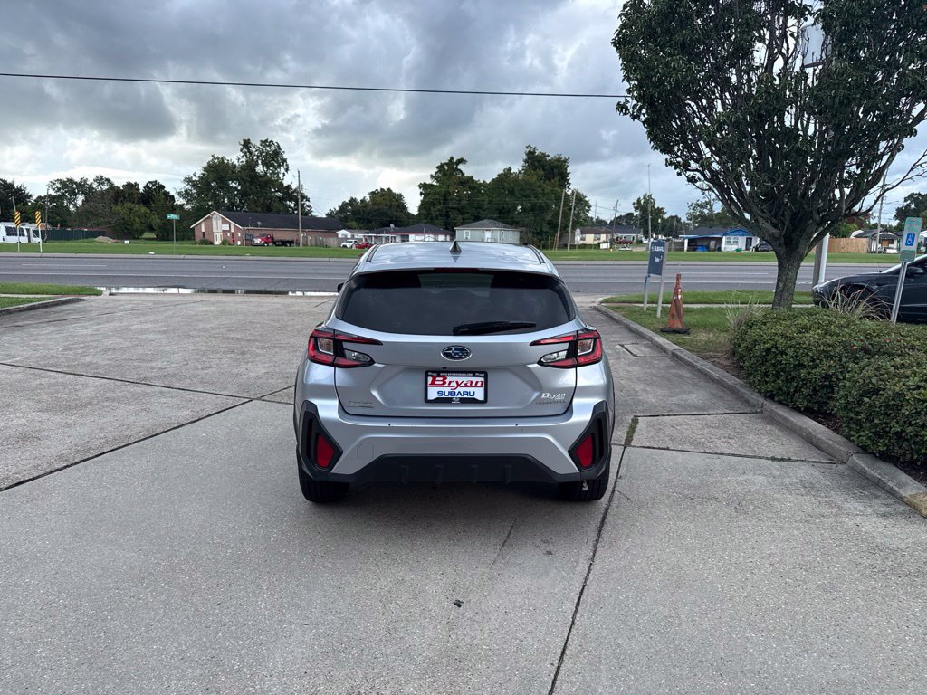 Used 2024 Subaru Crosstrek 2.0i AWD/4WD image 6