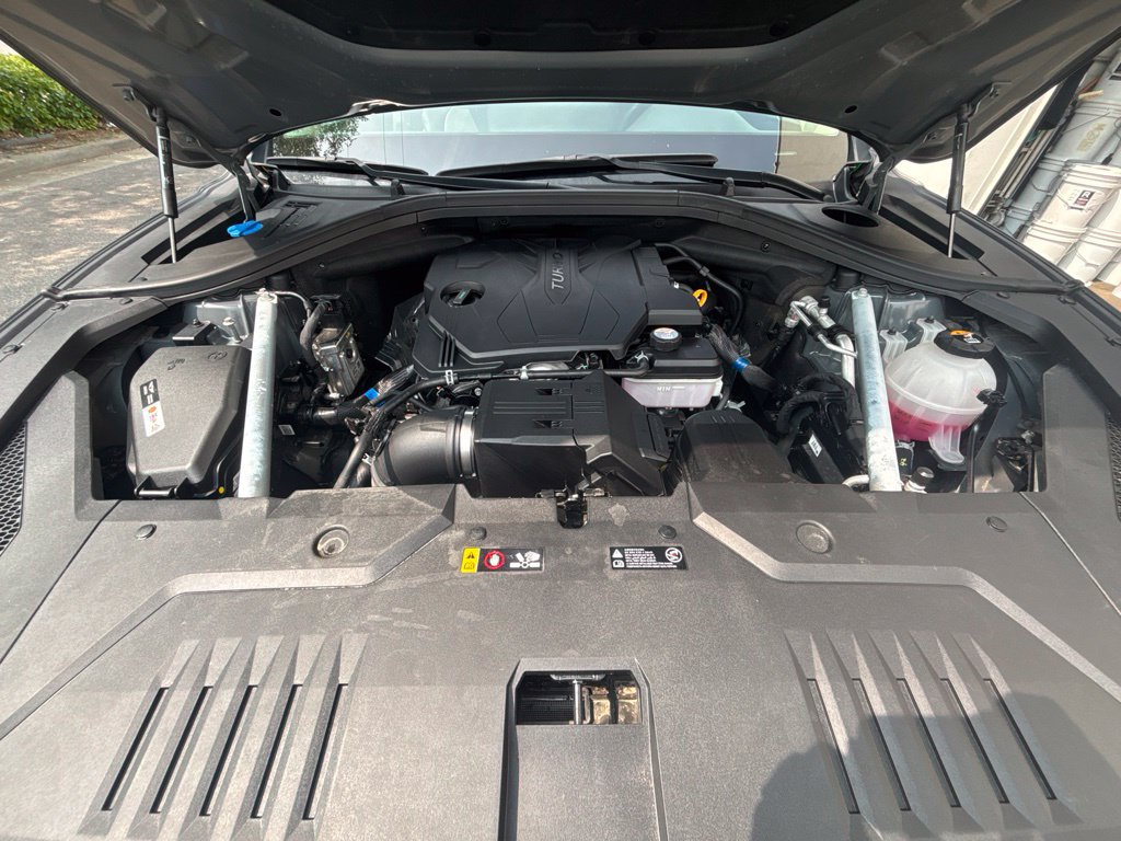 Used 2025 Genesis GV70 2.5T AWD/4WD image 10