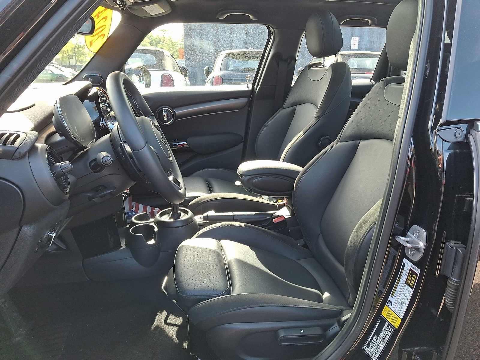 Used 2024 MINI Cooper S FWD image 10
