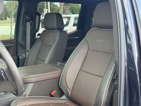 Used 2025 GMC Sierra 1500 Denali image 19