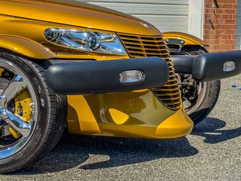 Used 2002 Chrysler Prowler image 38