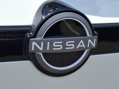 Used 2024 Nissan Pathfinder SV AWD/4WD image 17