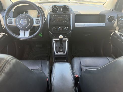 Used 2017 Jeep Compass High Altitude FWD image 13