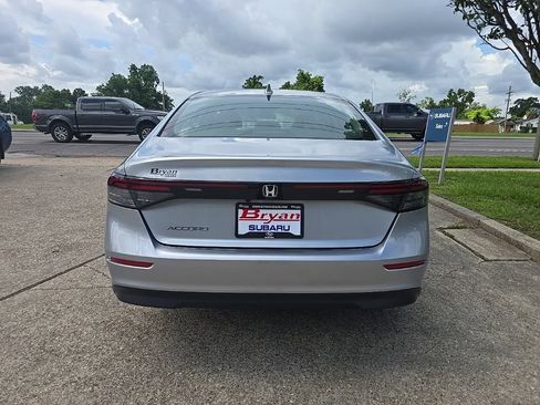 Used 2025 Honda Accord LX image 16
