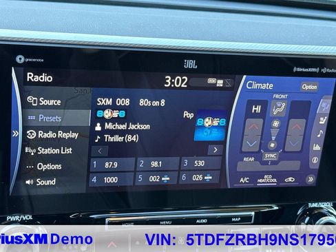 Certified 2022 Toyota Highlander Platinum image 35