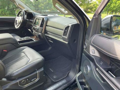 Used 2018 Ford Expedition Max Platinum AWD/4WD image 34
