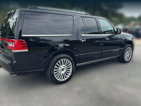 Used 2017 Lincoln Navigator L Reserve image 5