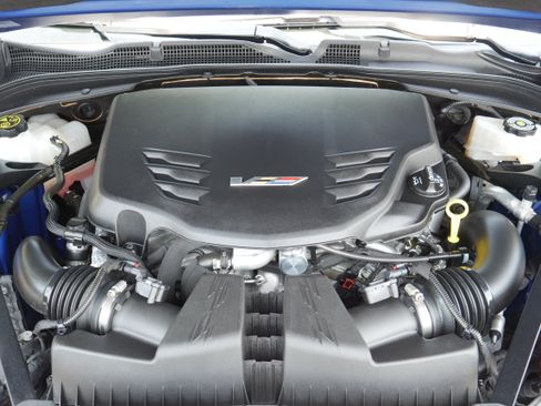 Used 2022 Cadillac CT4 V Blackwing w/ Technology Package RWD image 10