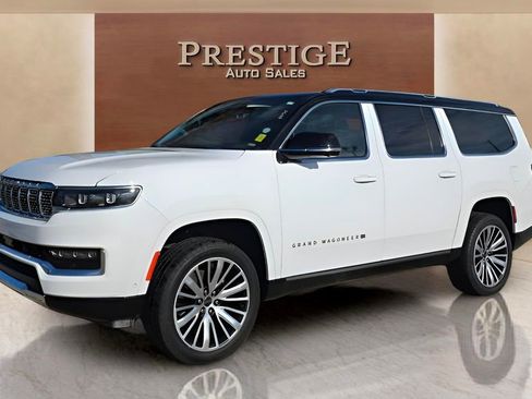 Used 2024 Jeep Grand Wagoneer L Series III AWD/4WD image 7