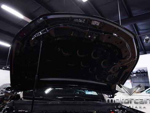 Used 2022 Mercedes-Benz GLB 250 w/ Premium Package image 24