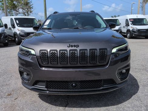 Used 2023 Jeep Cherokee Altitude Lux w/ Lux Elite Package AWD/4WD image 3