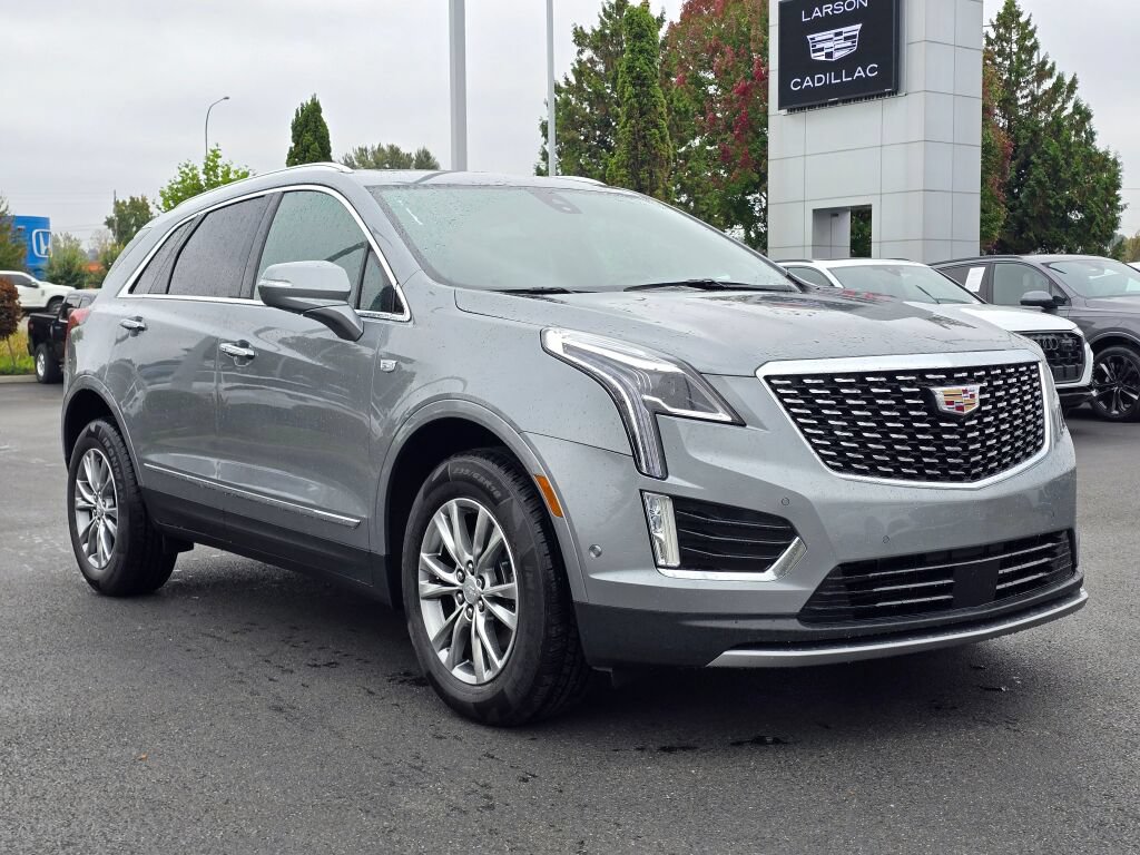 Used 2023 Cadillac XT5 Premium Luxury w/ Technology Package AWD/4WD image 9