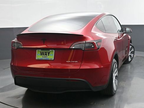 Used 2024 Tesla Model Y Long Range image 5