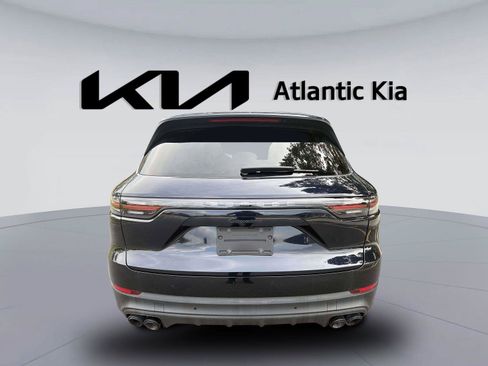 Used 2022 Porsche Cayenne Platinum Edition AWD/4WD image 7