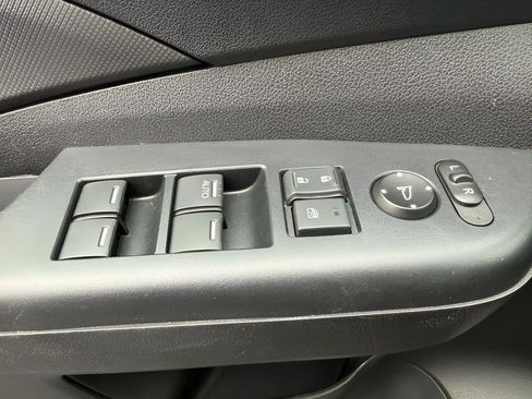 Used 2016 Honda CR-V SE image 24