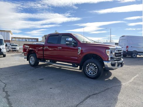 Used 2021 Ford F350 Lariat w/ Lariat Ultimate Package image 3