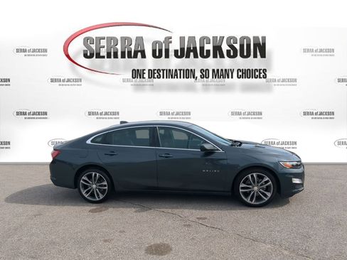 Used 2021 Chevrolet Malibu LT image 9
