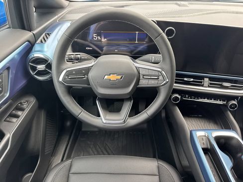 New 2026 Chevrolet Equinox EV LT image 14