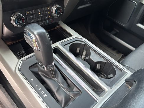 Used 2019 Ford F150 Lariat w/ Equipment Group 502A Luxury AWD/4WD image 36