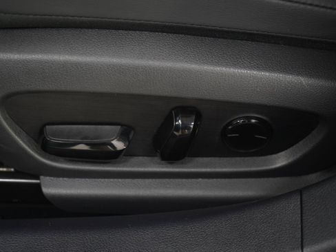 Used 2022 Lexus ES 250 w/ Premium Package AWD/4WD image 23
