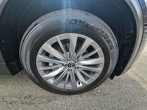 Certified 2025 MAZDA CX-90 3.3 Turbo w/ Select Package image 17