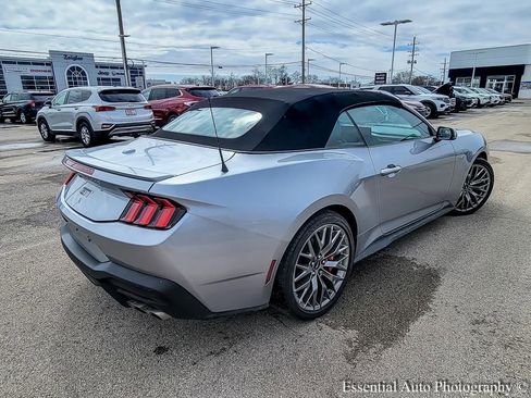 Used 2024 Ford Mustang GT Premium RWD image 9