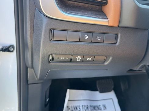 Used 2026 Nissan Rogue Platinum w/ Platinum Premium Package AWD/4WD image 18