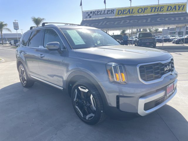 Used 2024 Kia Telluride S w/ S Sunroof Package FWD image 2