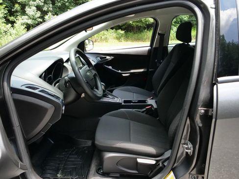 Used 2018 Ford Focus S FWD image 13