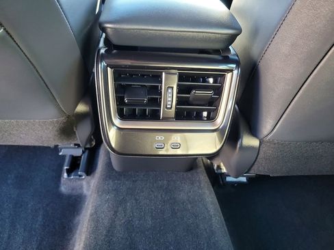 Used 2025 Toyota Crown Signia XLE image 13