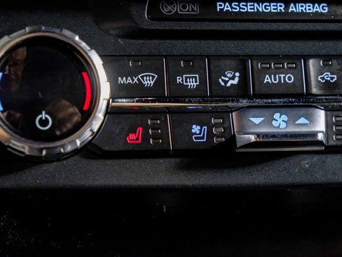 Used 2022 Ford F350 Lariat w/ Lariat Value Package AWD/4WD image 24