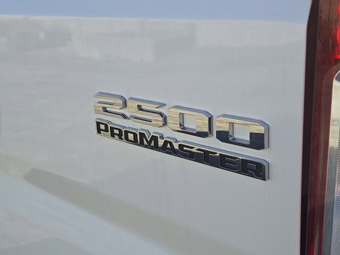 Used 2025 RAM ProMaster 2500 w/ Convenience Group image 6