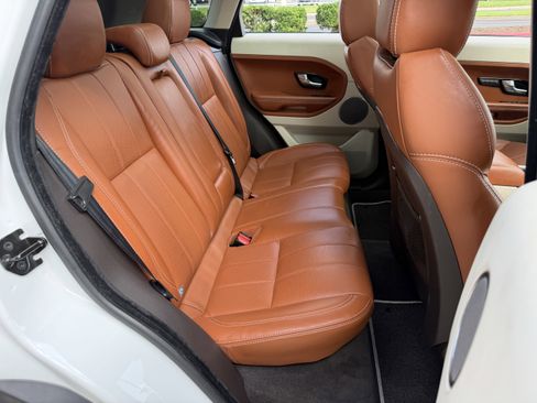 Used 2015 Land Rover Range Rover Evoque Prestige AWD/4WD image 15