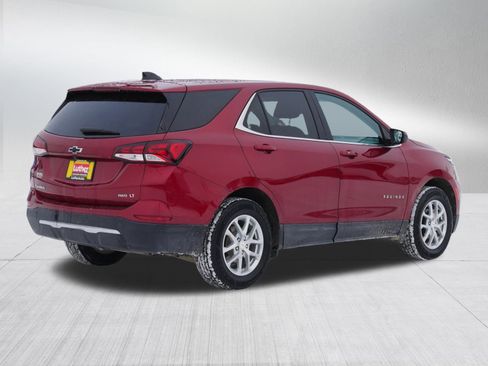 Used 2024 Chevrolet Equinox LT w/ LPO, Floor Liner Package image 7
