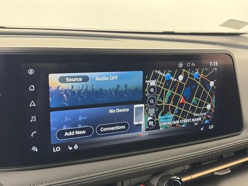 Used 2025 Nissan Ariya AWD image 19