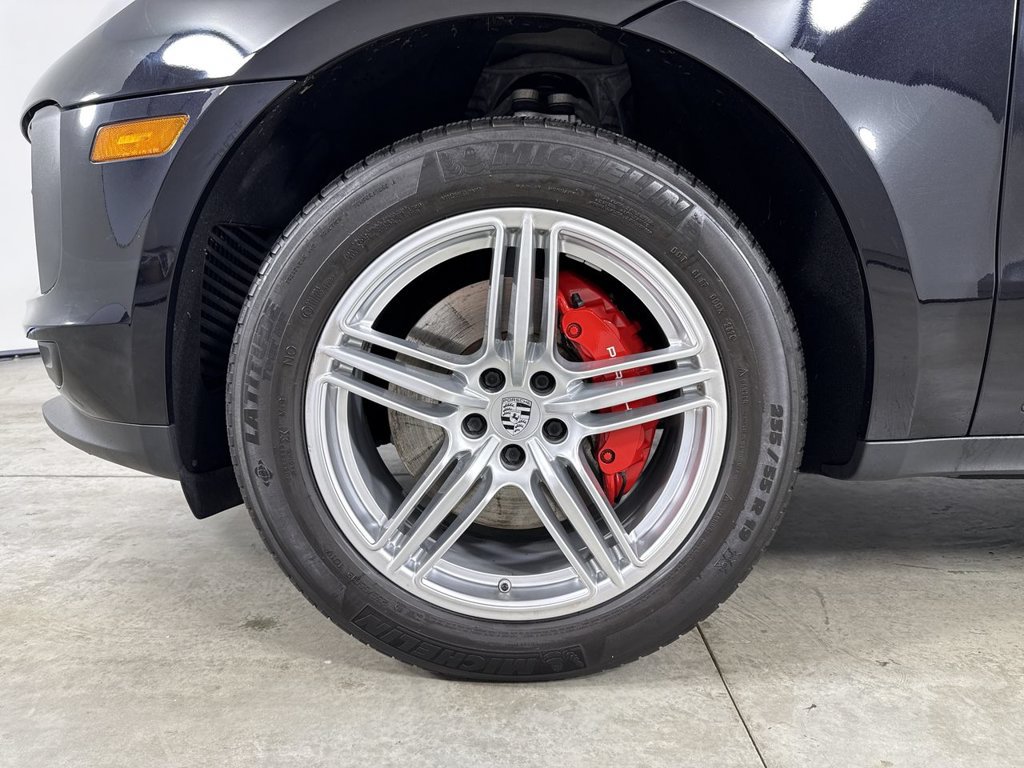Certified 2020 Porsche Macan S AWD/4WD image 13