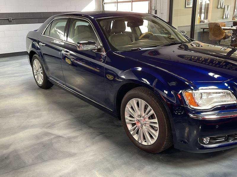 Used 2014 Chrysler 300 C w/ Beats Audio Group AWD/4WD image 8