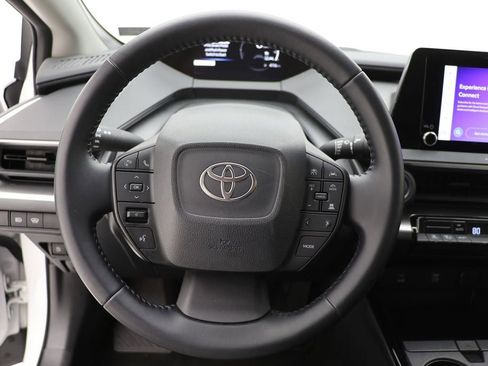 Used 2024 Toyota Prius LE image 17