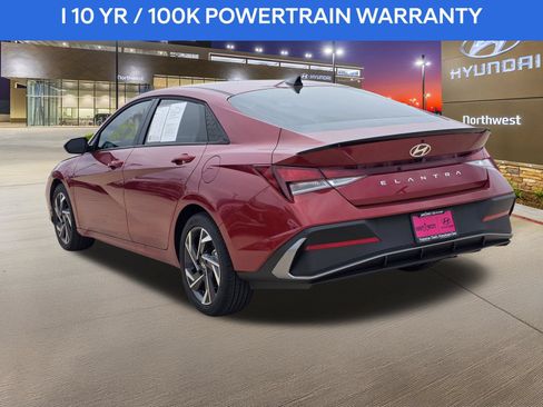 Certified 2025 Hyundai Elantra Sport FWD image 9