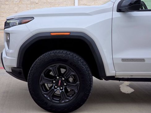 Used 2025 GMC Canyon Elevation w/ Convenience Package AWD/4WD image 6