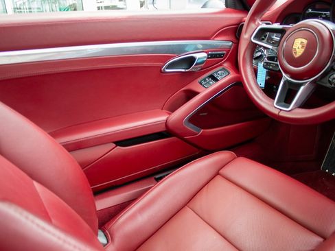 Used 2018 Porsche 911 Carrera S image 17