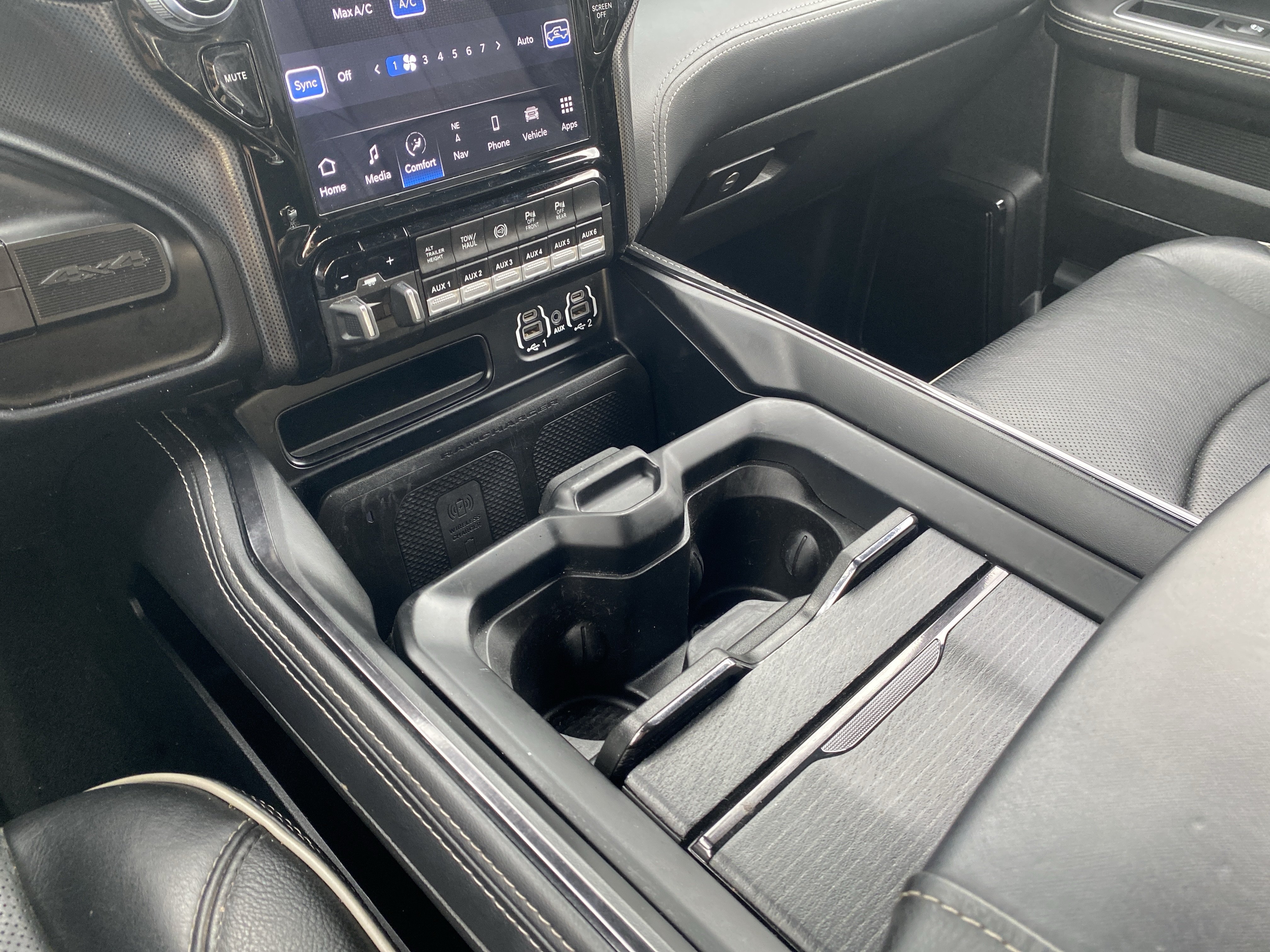 Used 2024 RAM 2500 Limited AWD/4WD image 21