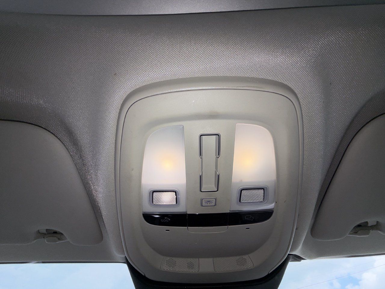 Used 2024 Volvo S60 B5 Core FWD image 12