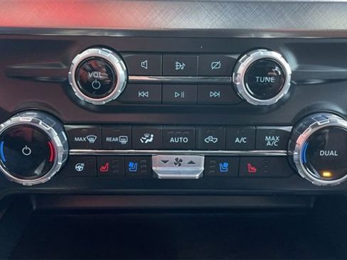 Used 2024 Ford F450 King Ranch w/ Chrome Package image 19