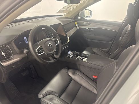 New 2026 Volvo XC90 B6 Ultra w/ Protection Package AWD/4WD image 18