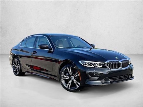 Used 2020 BMW 330i Sedan w/ Convenience Package RWD image 11