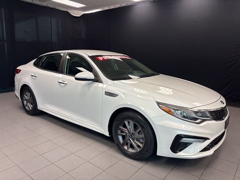 Used 2020 Kia Optima LX image 1