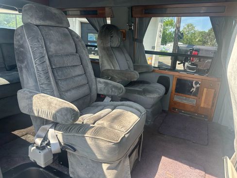 Used 1997 Ford E-150 and Econoline 150 image 22