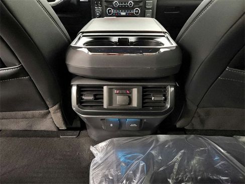 Used 2022 Ford F150 Lariat w/ Equipment Group 502A High image 35